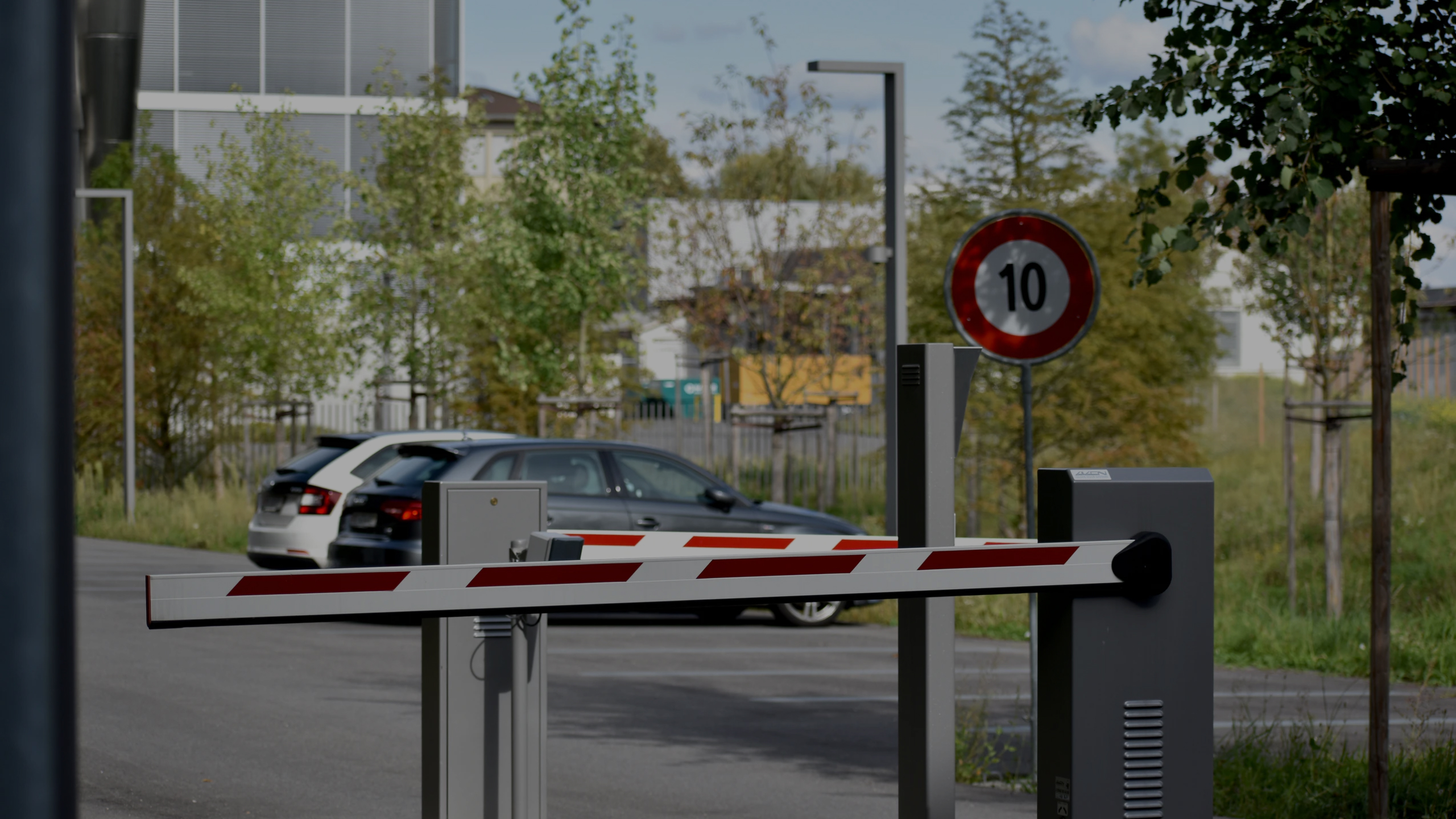 Gate Monitoring